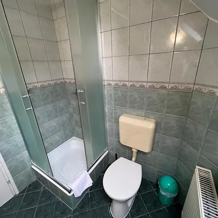 Apartmanhotel Lucky 4*